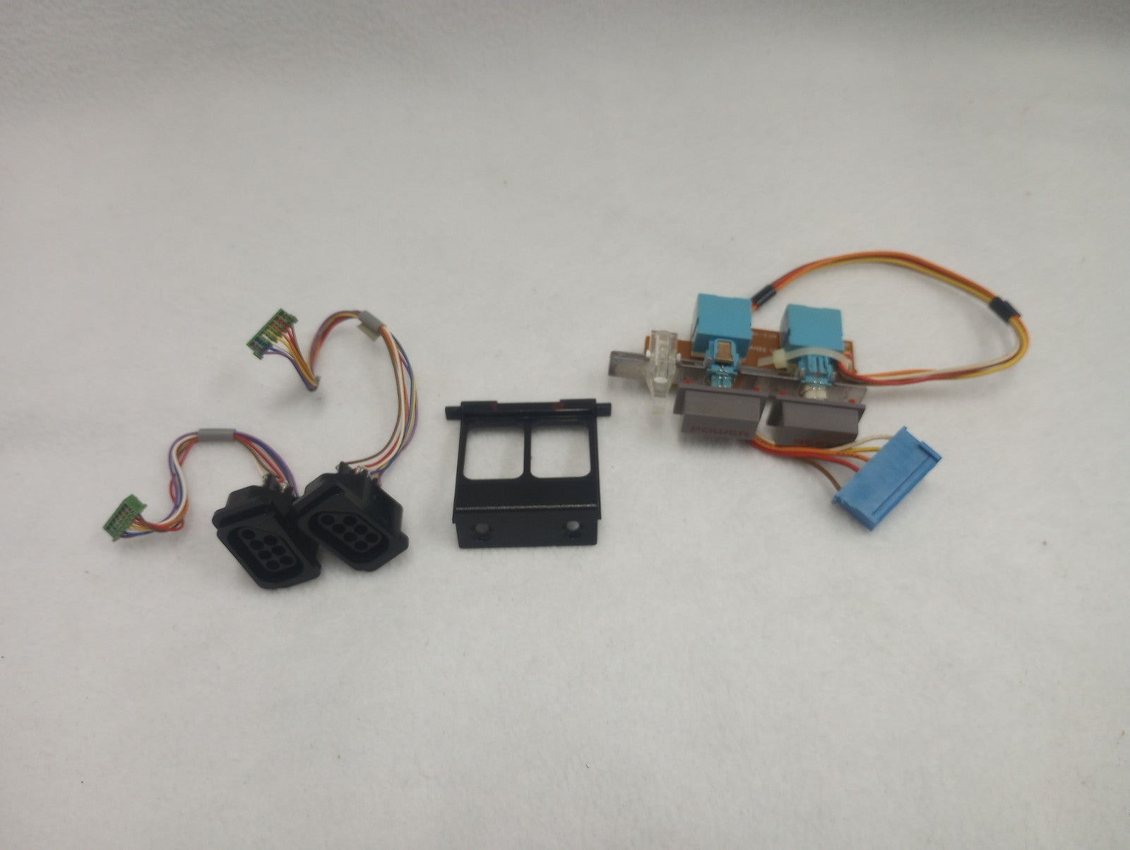 NES Console - Plug Port and Button Set
